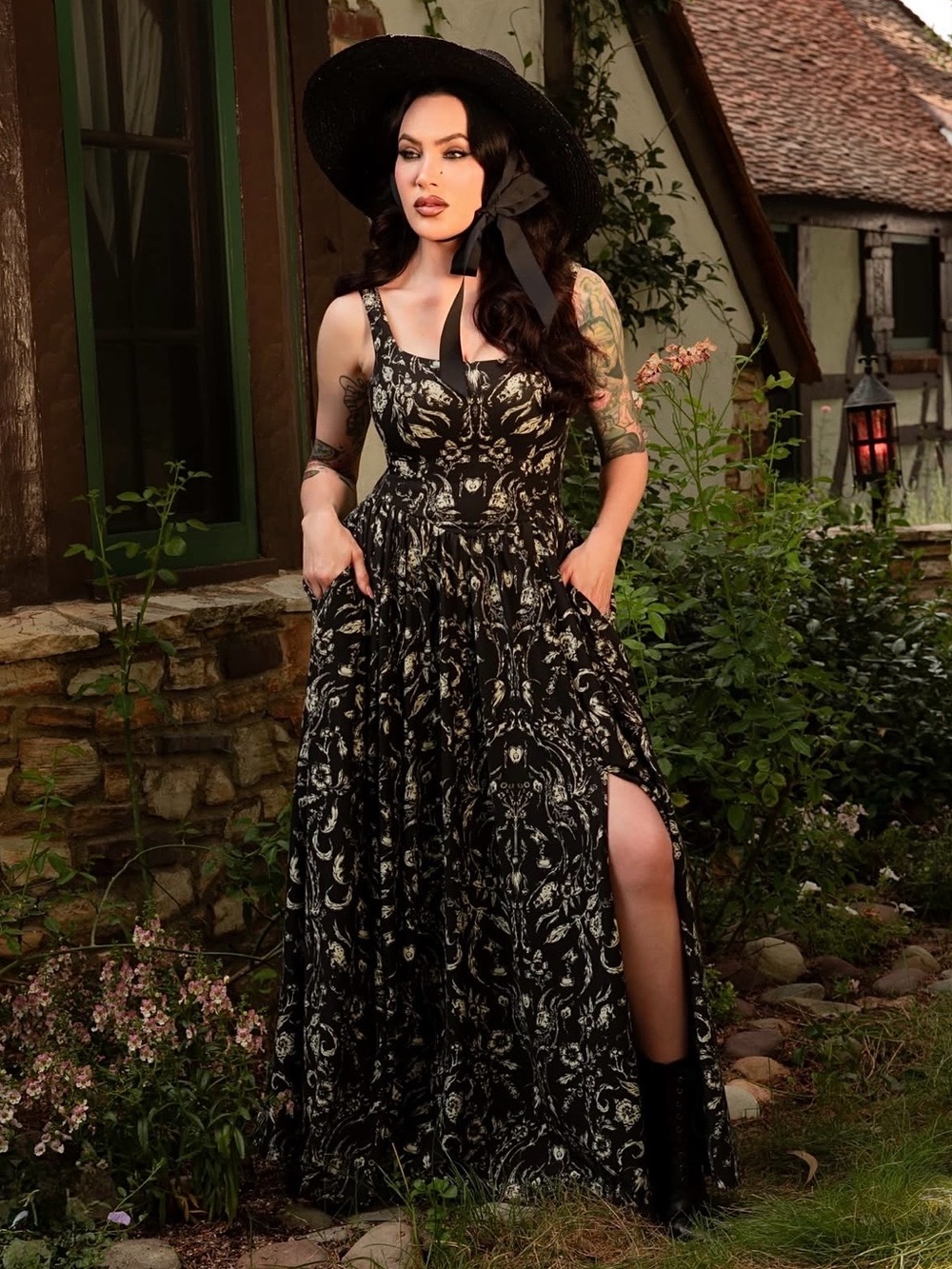 NWT La Femme En Noir "Novella" Cottage Witch Toile Maxi Dress XS